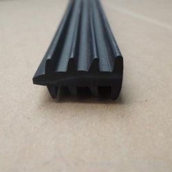 汽車TPE密封條材料 啞光 霧面 環(huán)保無毒 耐老化 抗撕裂 符合ROHS