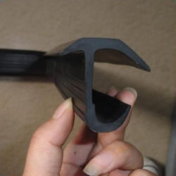 TPE門窗密封條材料 冰箱密封條/門窗密封條 擠出級(jí) 耐老化 耐候