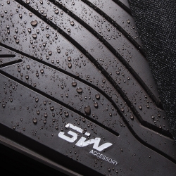 汽車腳墊TPE專用料 環(huán)保無毒無氣味 過VOC測試 耐-50-100℃ 耐油