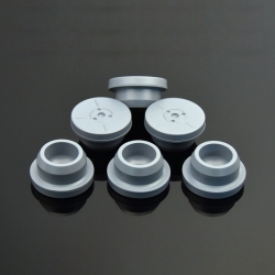 大輸液瓶?jī)?nèi)外蓋專(zhuān)用TPE 耐候 耐黃變 符合藥物相容性 環(huán)保無(wú)毒